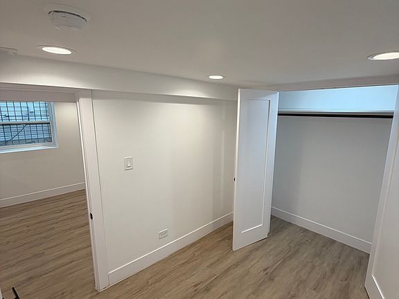 5th image of 1709 N Troy St #G