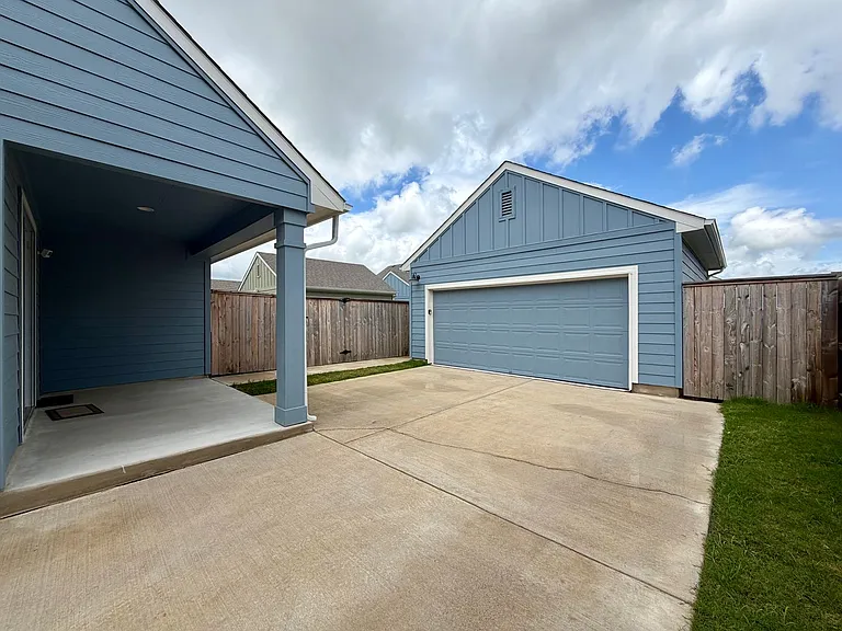 207 Cherry Blossom Ln — Photo 29