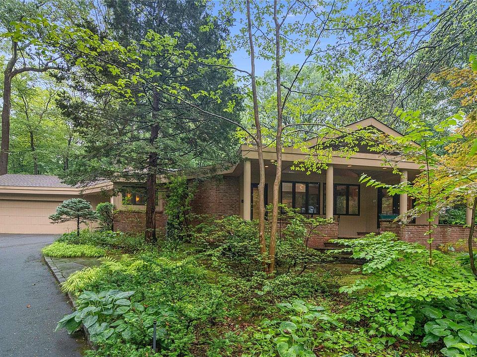 1st image of 34 Whitney Lane
