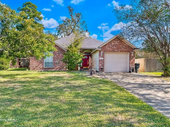 8211 Green Leaf Ln, Shreveport, LA 71108