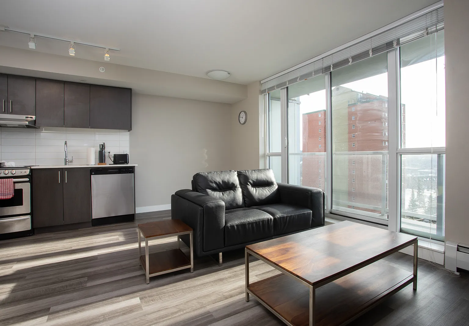 Modern Apartment in Edmonton | Utilities Included — Photo 3