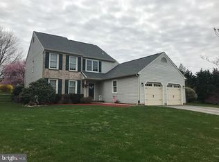 22 Morning Glen Ln, Newark, DE 19711