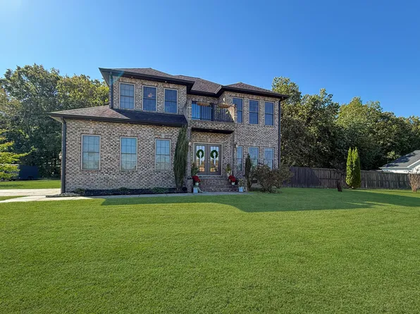 1417 Longwood Dr, Murray, KY 42071