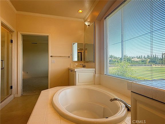 5th image of 10354 Sandlewood Ln