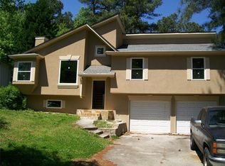 330 Canterbury Ln, Lawrenceville, GA 30046