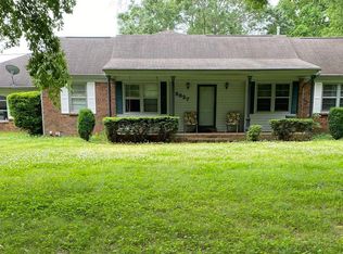 8827 Rocky Point Rd, Cordova, TN 38018
