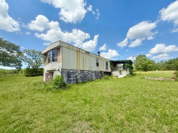 2312 Honnoll Mill Rd, Caledonia, MS 39740