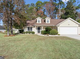 157 Country Walk Cir, Brunswick, GA 31525