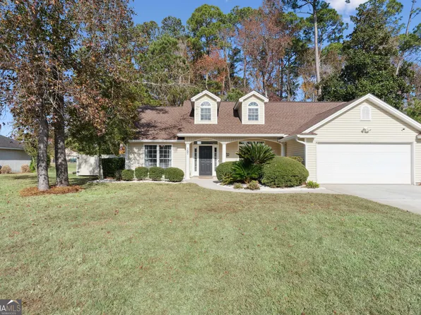 157 Country Walk Cir, Brunswick, GA 31525