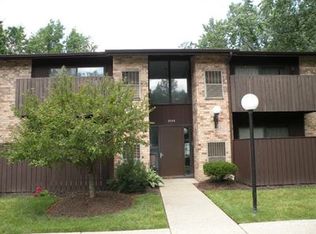 3265 Mayfield Rd APT 32, Cleveland, OH 44118
