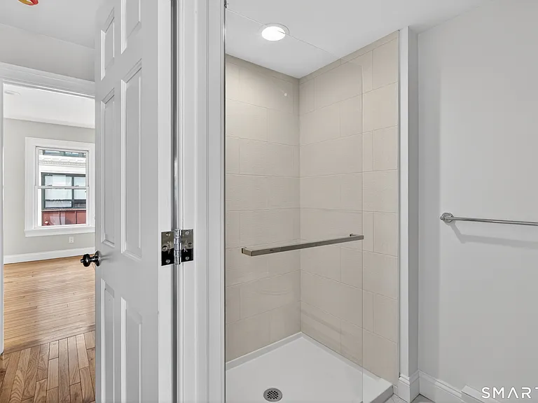 138 Bank St #2B — Photo 13