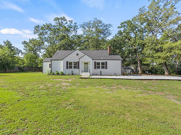 3rd image of 11 Willow Springs Dr