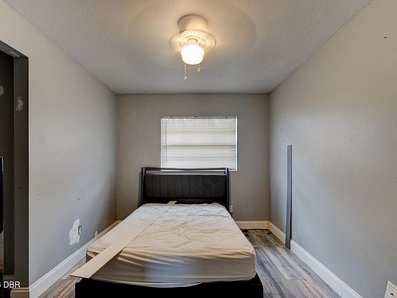 5th image of 2761 Evergreen Dr