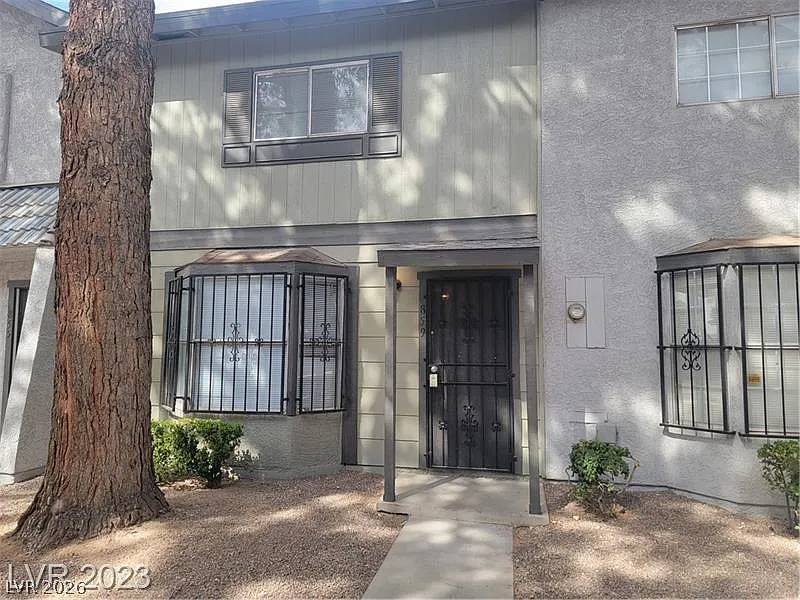 859 Rhinegold Way