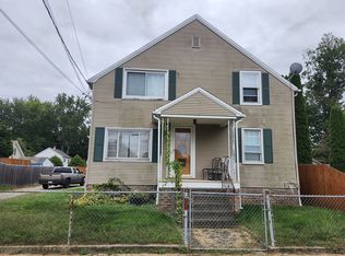 163 Amherst St, Chicopee, MA 01013