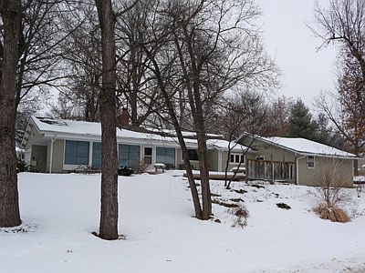 Vintage 1957 Ranch, Large Lot