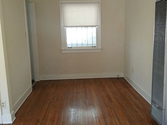 4th image of 442 N Lake St #11691741