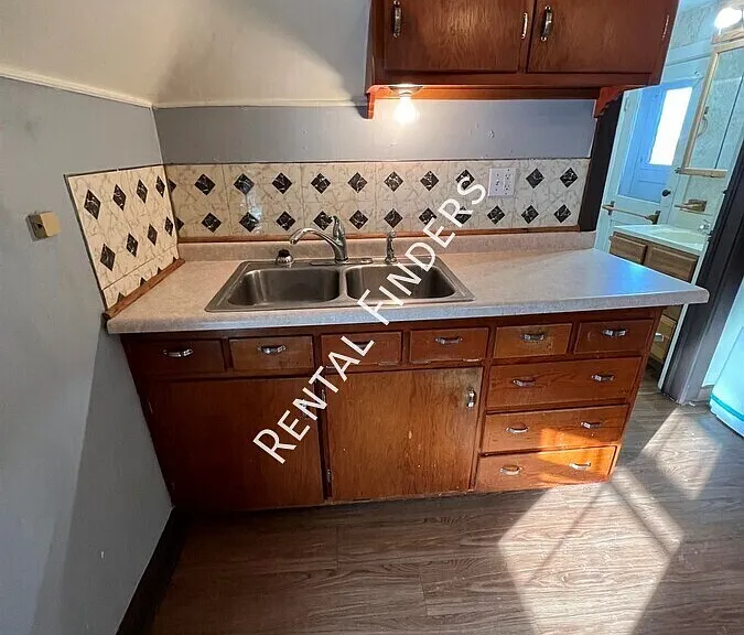 38 Lehner St #A — Photo 5