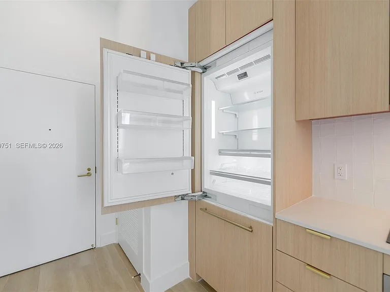 90 NE 32nd St #1108 — Photo 10
