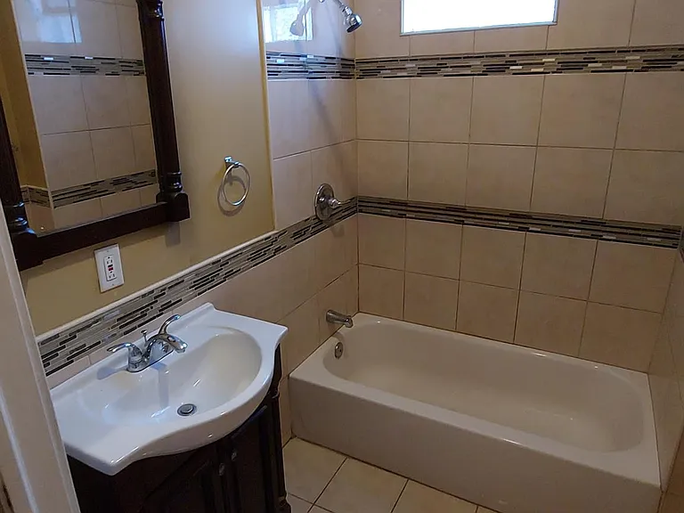 1841 W Huntingdon St #2 — Photo 11