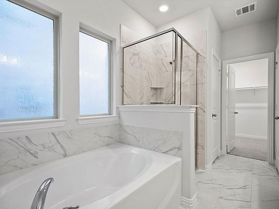 4th image of 2036 Almassera Dr