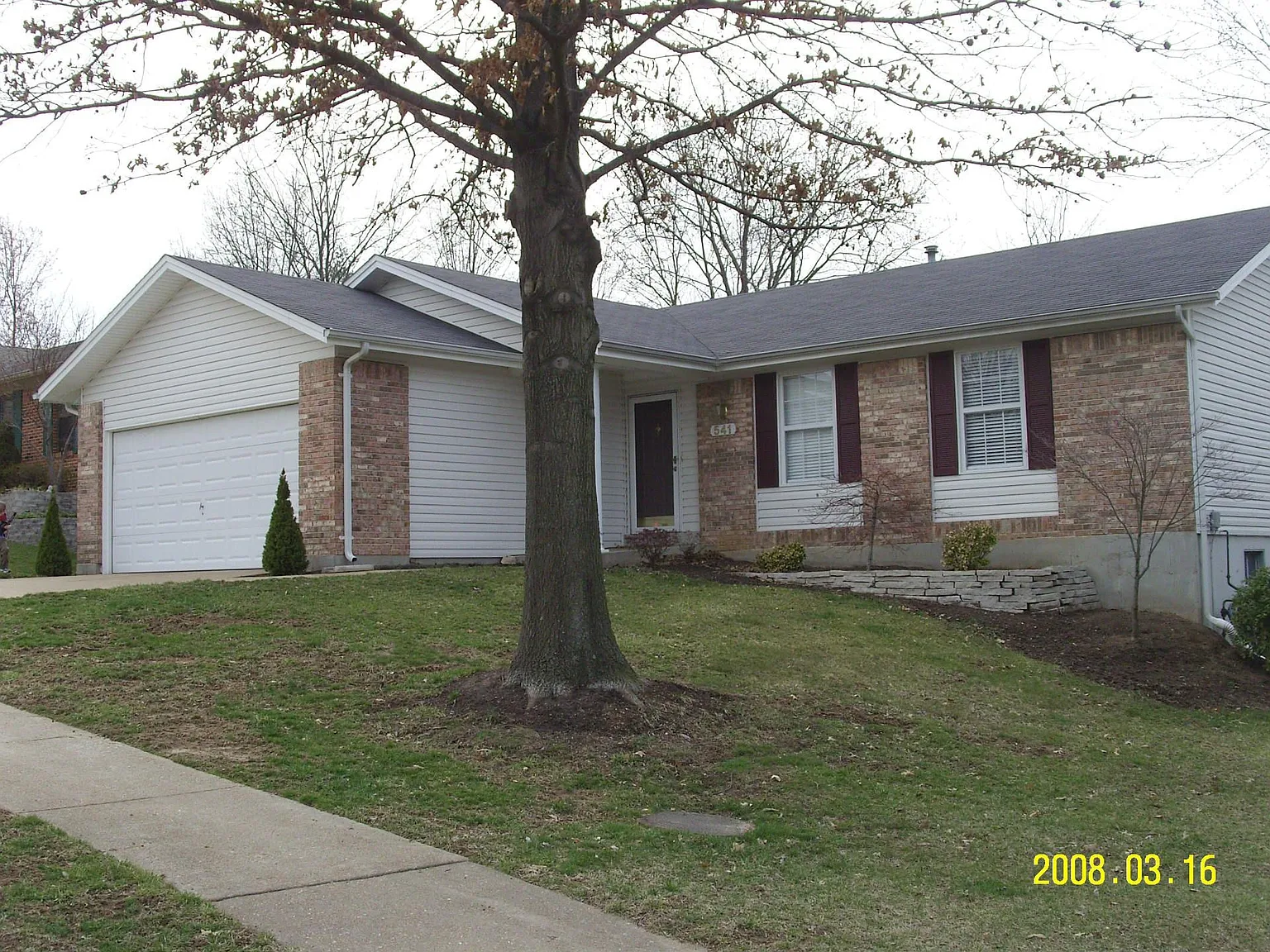 541 Rustic Valley Dr photo 1