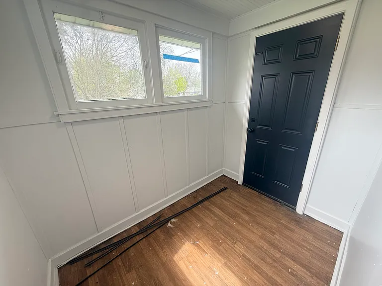 726 Baldwin Ave — Photo 5