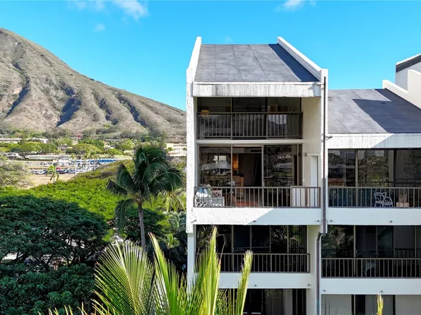500 Lunalilo Home Rd Penthouse 27N, Honolulu, HI 96825