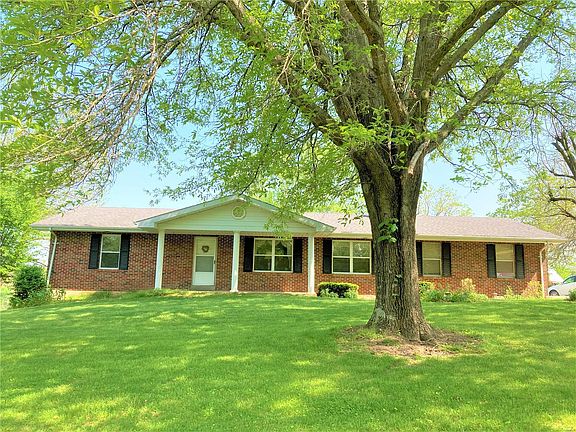 2nd image of 4746 Dubois Ln
