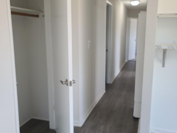 3rd image of 237 S Greenwood Ave #D