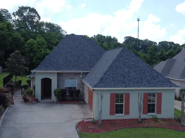 110 Olde Trace Dr, Vicksburg, MS 39180