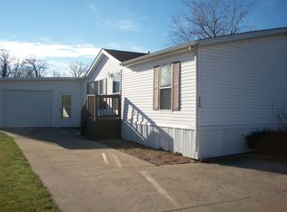 129 Apollo Ave, Flushing, MI 48433