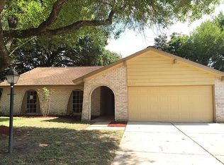 9427 Benning Dr, Houston, TX 77031