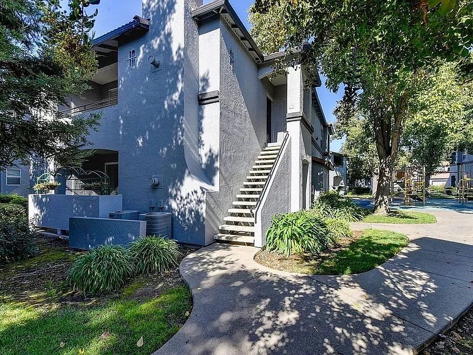 1st image of 5201 Laguna Oaks Dr Unit 106