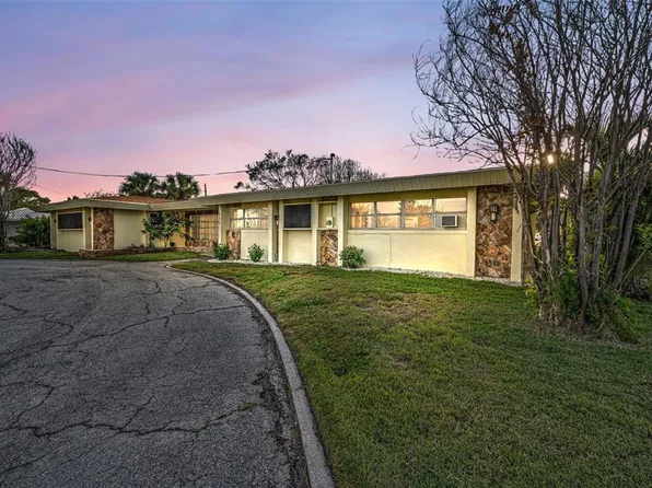 130 60th Ave, Saint Pete Beach, FL 33706