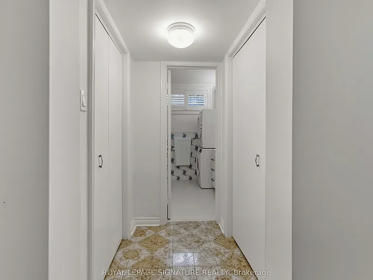 49 Sylvadene Pkwy #LOWER — Photo 10