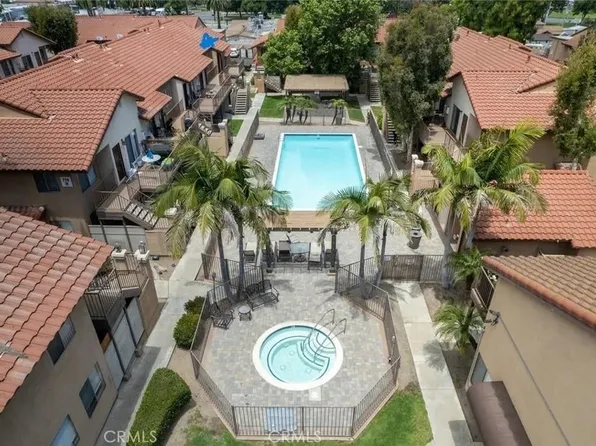 768 La Tierra St #201, Corona, CA 92879