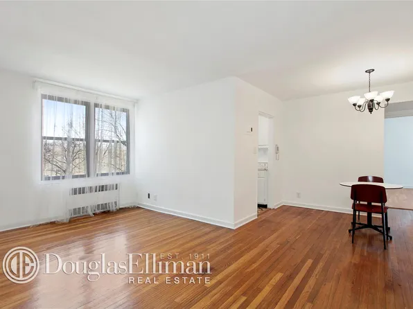 2280 Burnett Street image 1 of 5