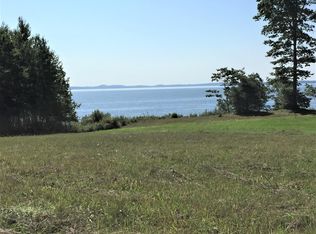 15 Banks Ter, Searsport, ME 04974