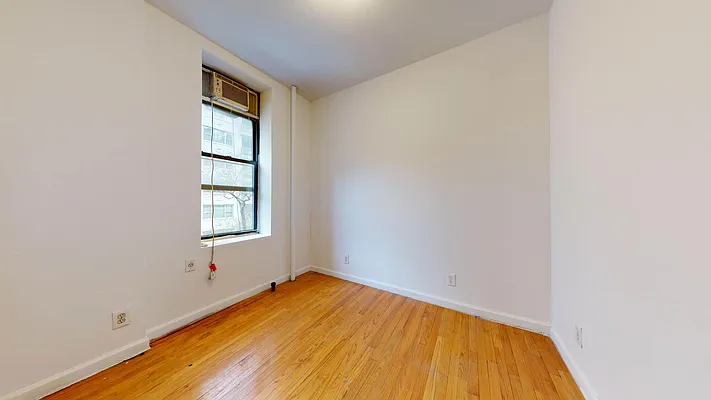 Rented by Bond New York | media 18