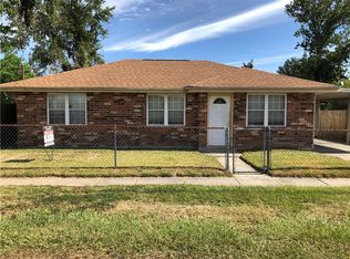 2209 Licciardi Ln, Violet, LA 70092