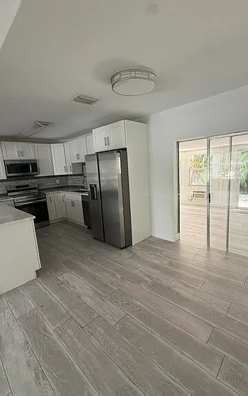 1730 NE 56th Ct #1730 — Photo 8