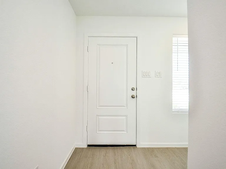 26814 Scarlet Willow Dr — Photo 4
