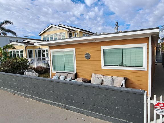 2nd image of 1527 Seal Way APT 4