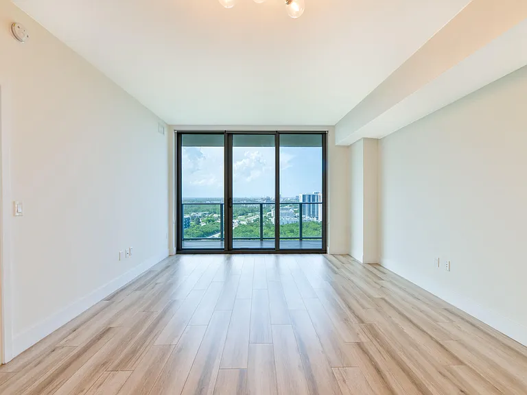 16385 Biscayne Blvd #2502 — Photo 15