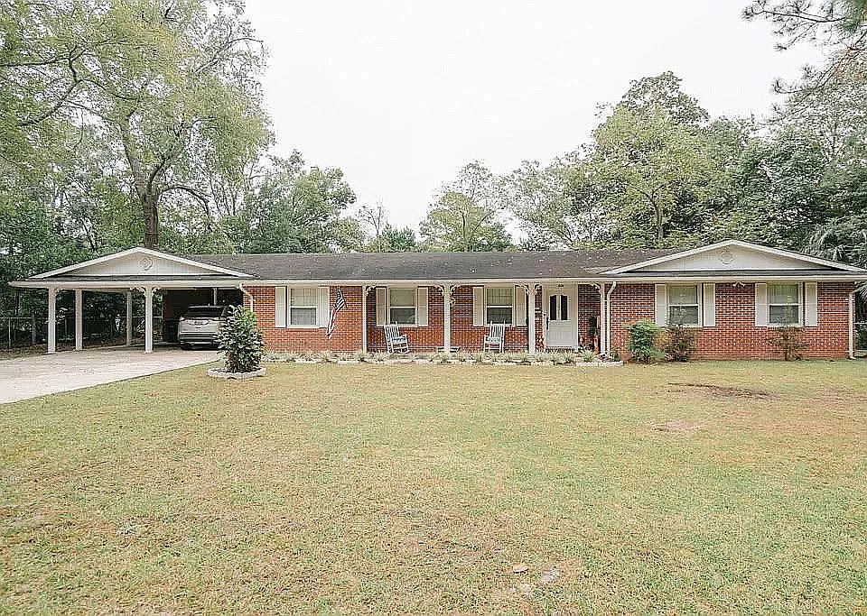 1st image of 677 Oak Villa Dr