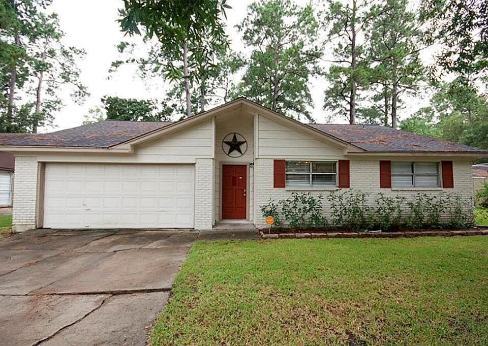 1st image of 16418 Spinnaker Dr