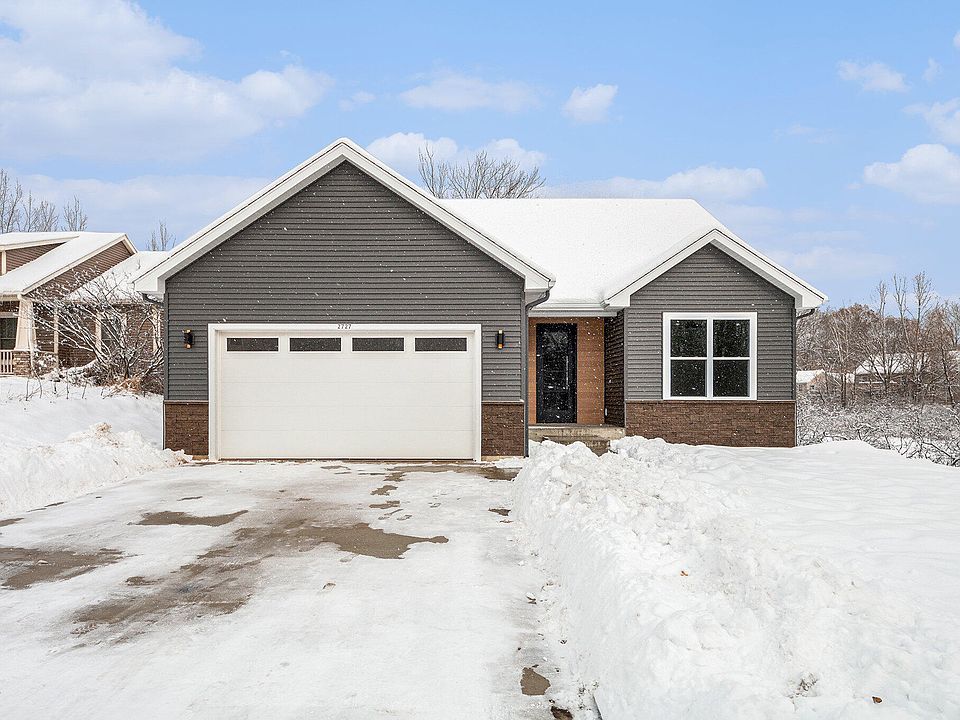 1st image of 2727 Bridge Place Dr