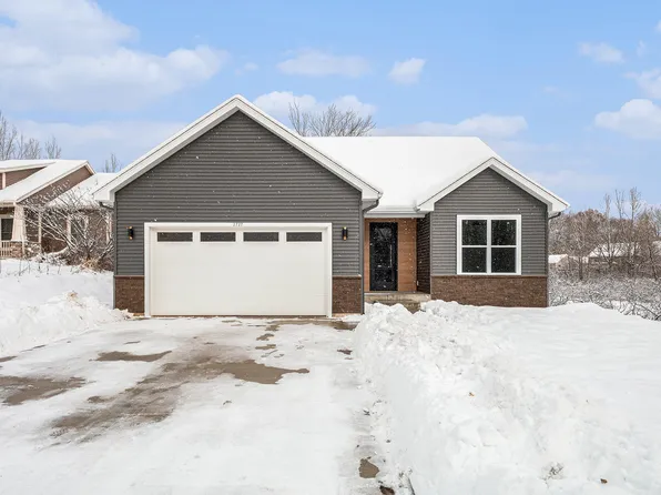 2727 Bridge Place Dr, Grand Rapids, MI 49525