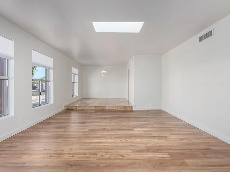 3509 E Cannon Dr — Photo 8